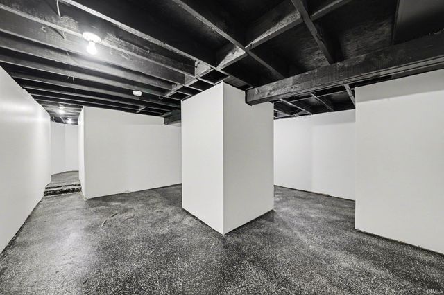 1410 W Indiana Avenue, South Bend, IN 46613