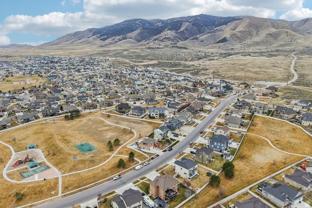 304 W STILLWATER DR, Saratoga Springs, UT 84045