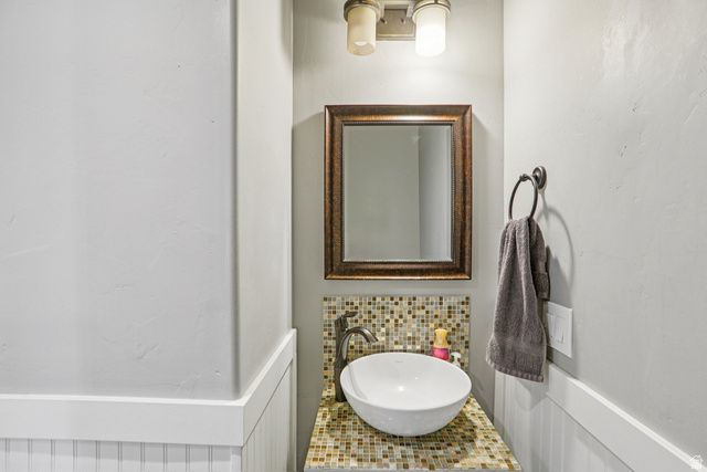 304 W STILLWATER DR, Saratoga Springs, UT 84045