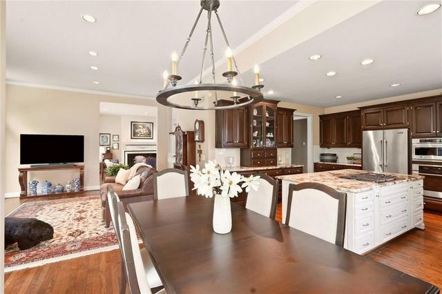 15040 Sherwood Street, Leawood, KS 66224