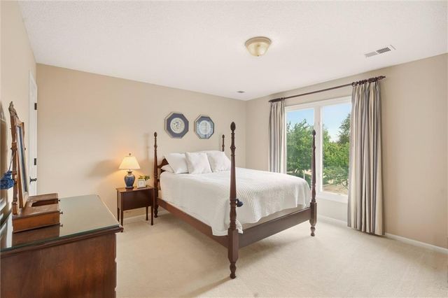 15040 Sherwood Street, Leawood, KS 66224