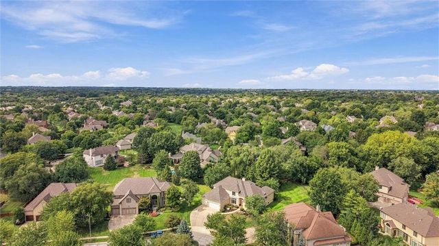 15040 Sherwood Street, Leawood, KS 66224