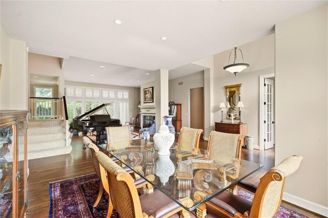15040 Sherwood Street, Leawood, KS 66224