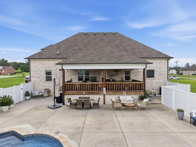 351 Drivers Ln, Gallatin, TN 37066
