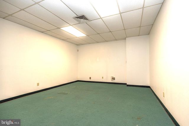 729 E LANDIS AVE, Vineland, NJ 08360