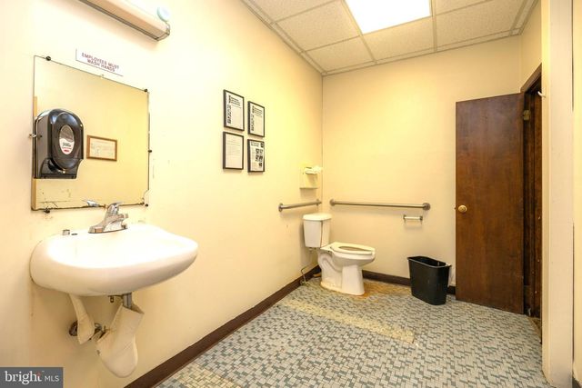 729 E LANDIS AVE, Vineland, NJ 08360