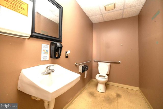 729 E LANDIS AVE, Vineland, NJ 08360