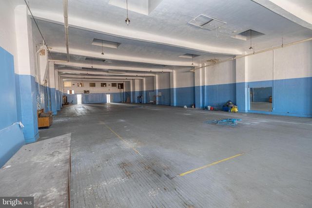 729 E LANDIS AVE, Vineland, NJ 08360