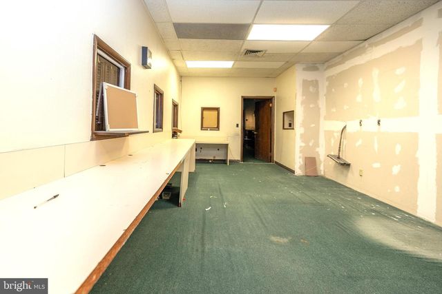 729 E LANDIS AVE, Vineland, NJ 08360