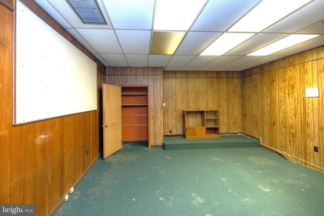 729 E LANDIS AVE, Vineland, NJ 08360