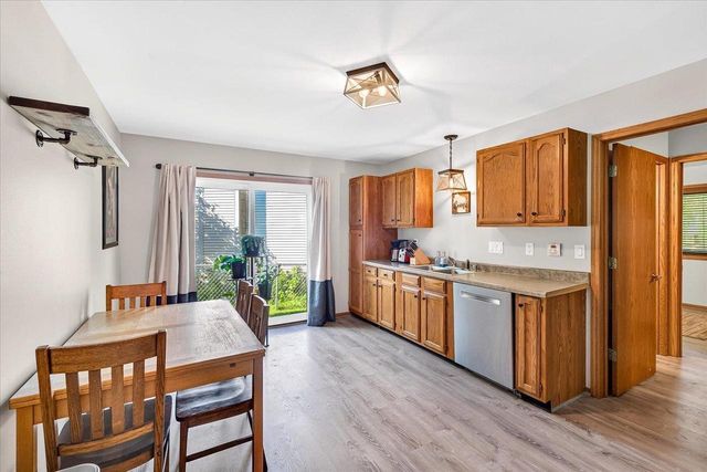 3021 Dorchester Way, Madison, WI 53719