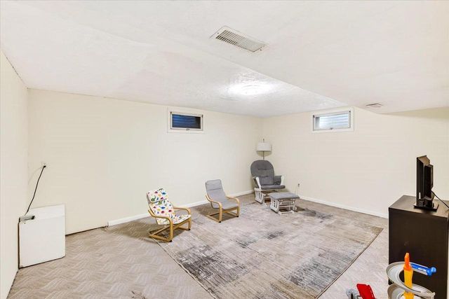 3021 Dorchester Way, Madison, WI 53719