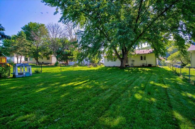 3021 Dorchester Way, Madison, WI 53719