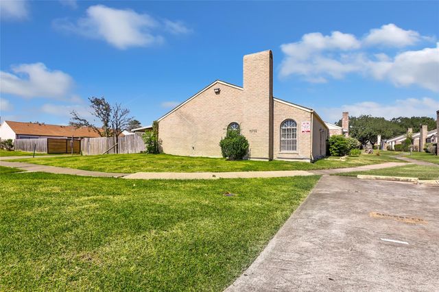 10734 Bexley Drive, Houston, TX 77099