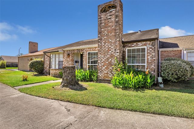 10734 Bexley Drive, Houston, TX 77099