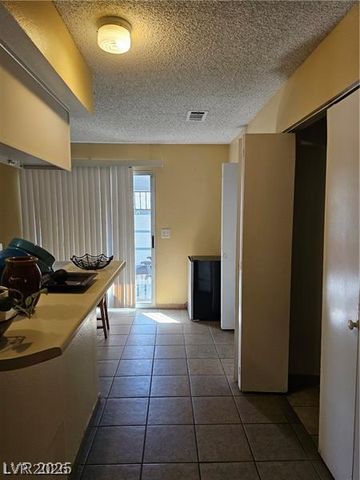 211 North Lamb Boulevard D, Las Vegas, NV 89110