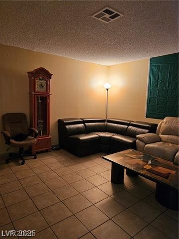 211 North Lamb Boulevard D, Las Vegas, NV 89110