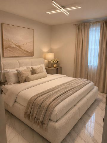 85 Gables Boulevard -, Weston, FL 33326