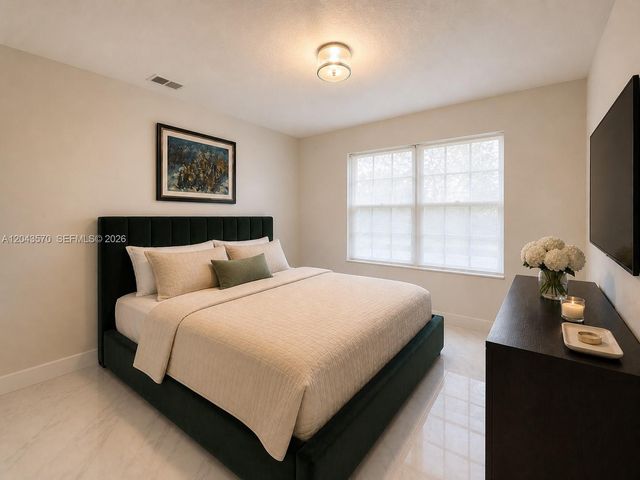 85 Gables Boulevard -, Weston, FL 33326