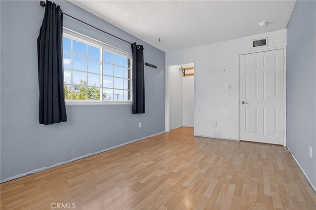 13265 Parkland Circle, Sylmar, CA 91342
