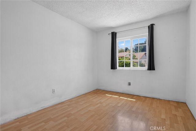 13265 Parkland Circle, Sylmar, CA 91342