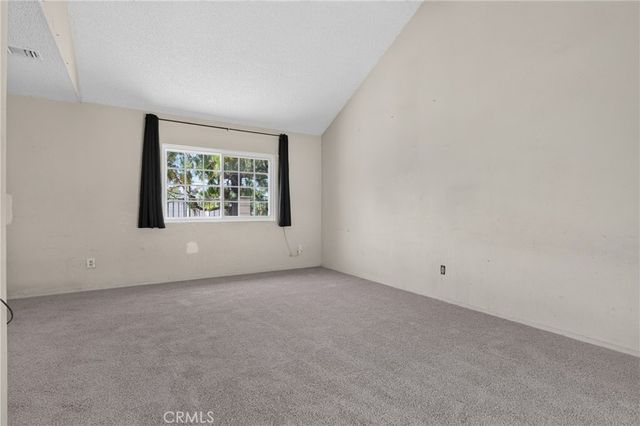 13265 Parkland Circle, Sylmar, CA 91342