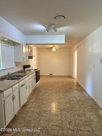 9124 Haleville Street, Southaven, MS 38671