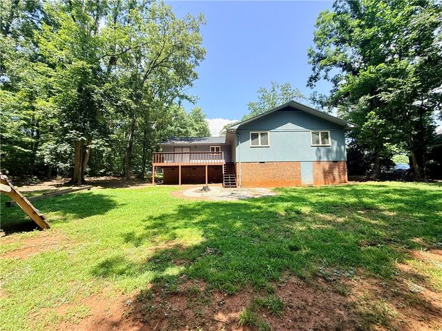412 Hartwell Drive, Seneca, SC 29672