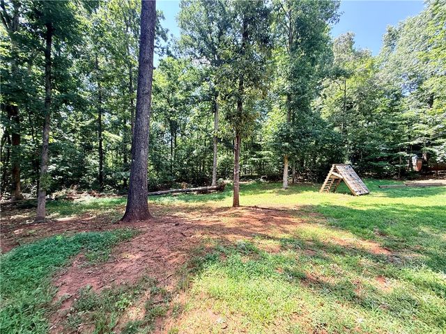 412 Hartwell Drive, Seneca, SC 29672