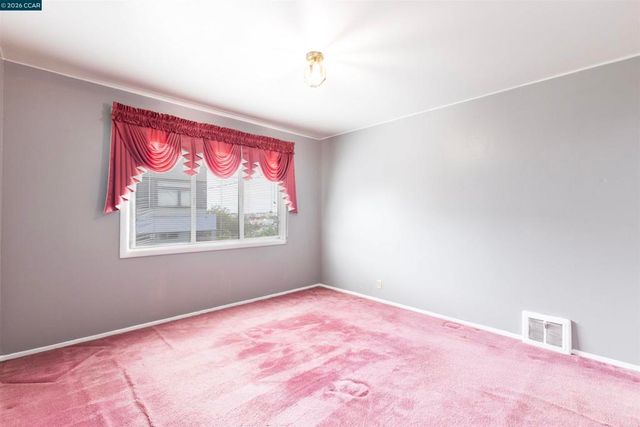 864 Moultrie St, San Francisco, CA 94110