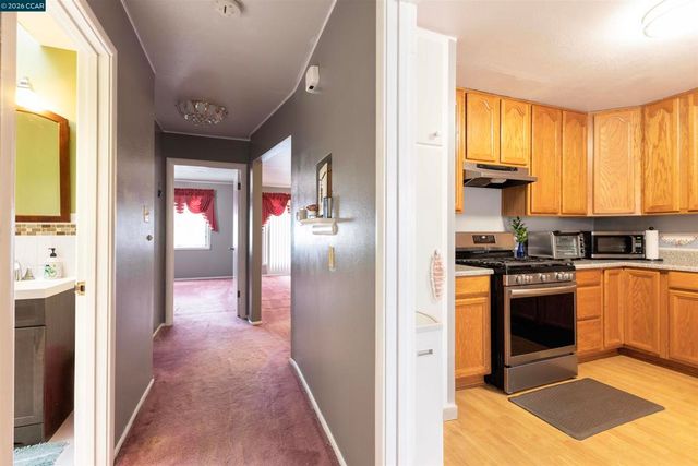 864 Moultrie St, San Francisco, CA 94110