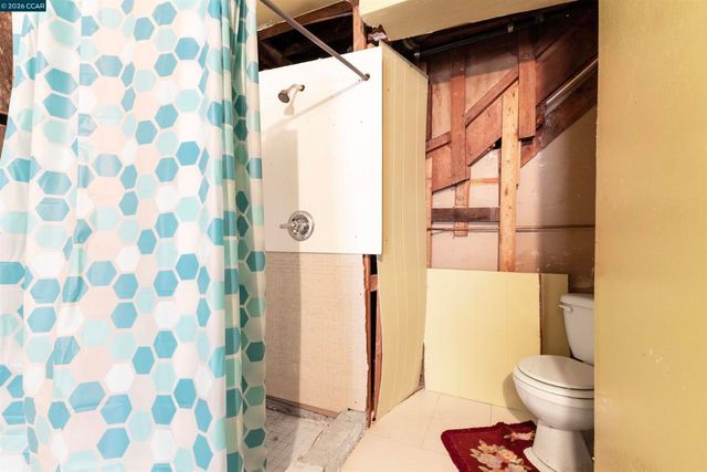 864 Moultrie St, San Francisco, CA 94110