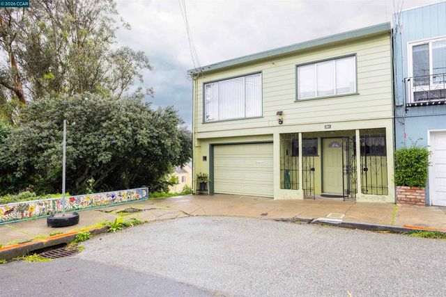 864 Moultrie St, San Francisco, CA 94110