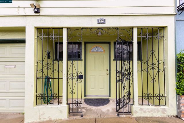 864 Moultrie St, San Francisco, CA 94110