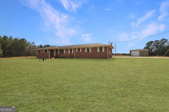 8037 County Road 289, Lanett, AL 36863