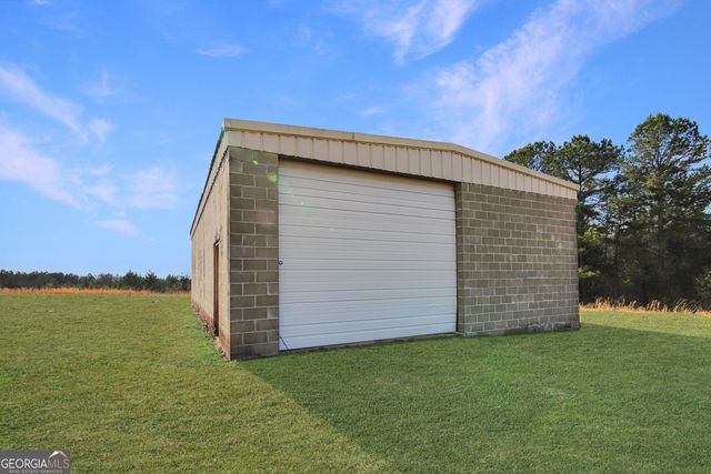 8037 County Road 289, Lanett, AL 36863