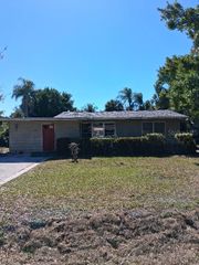 2204 SHAWNEE STREET, Sarasota, FL 34231
