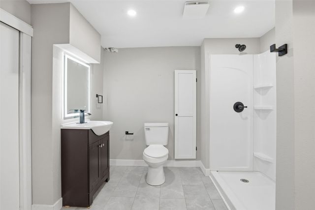 932 22nd Avenue SW, Cedar Rapids, IA 52404