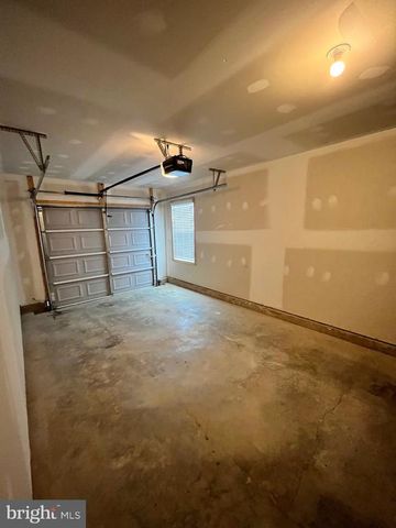 12105 BOWLING FARM CT, Fredericksburg, VA 22407