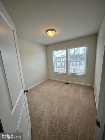 12105 BOWLING FARM CT, Fredericksburg, VA 22407