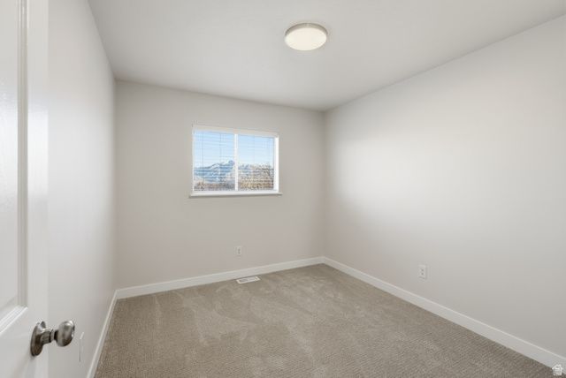 5751 S DYNASTY OAKS CIR, Taylorsville, UT 84118