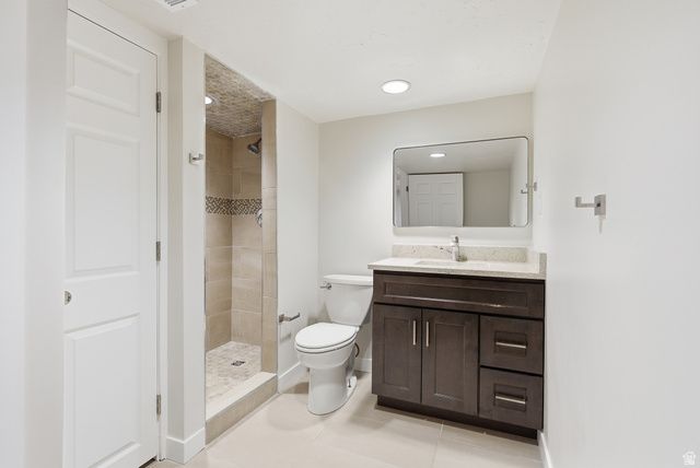 5751 S DYNASTY OAKS CIR, Taylorsville, UT 84118