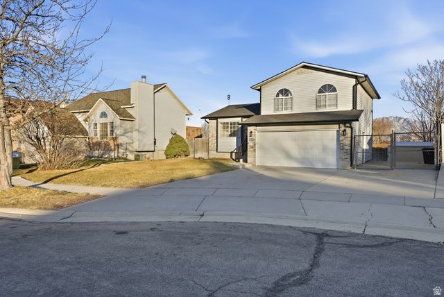 5751 S DYNASTY OAKS CIR, Taylorsville, UT 84118