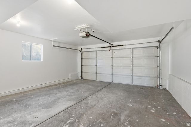 5751 S DYNASTY OAKS CIR, Taylorsville, UT 84118