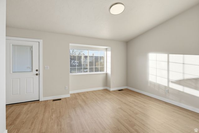 5751 S DYNASTY OAKS CIR, Taylorsville, UT 84118