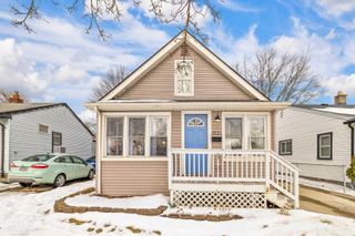 1521 E Granet Avenue, Hazel Park, MI 48030