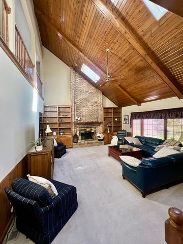 3112 Turnberry Road, St. Charles, IL 60174