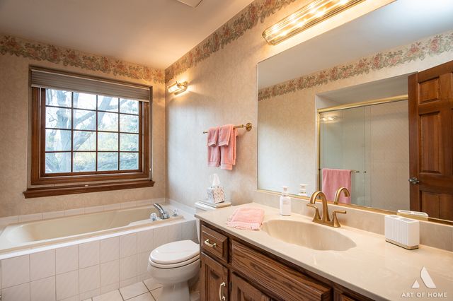 3112 Turnberry Road, St. Charles, IL 60174