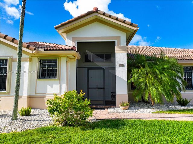 12922 SW 221st St, Miami, FL 33170