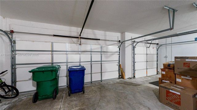 12922 SW 221st St, Miami, FL 33170